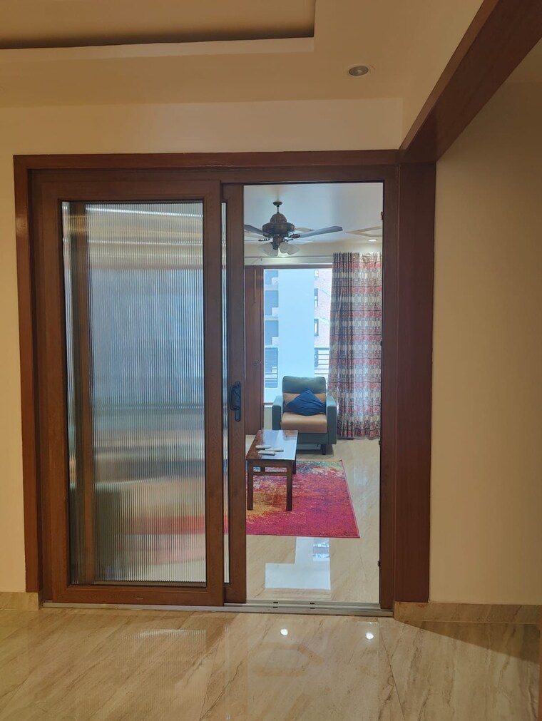 Room, puri-aman-vilas 4 Bedroom 270 Sq.Yd. Builder Floor In Sector 89 Faridabad 9628632