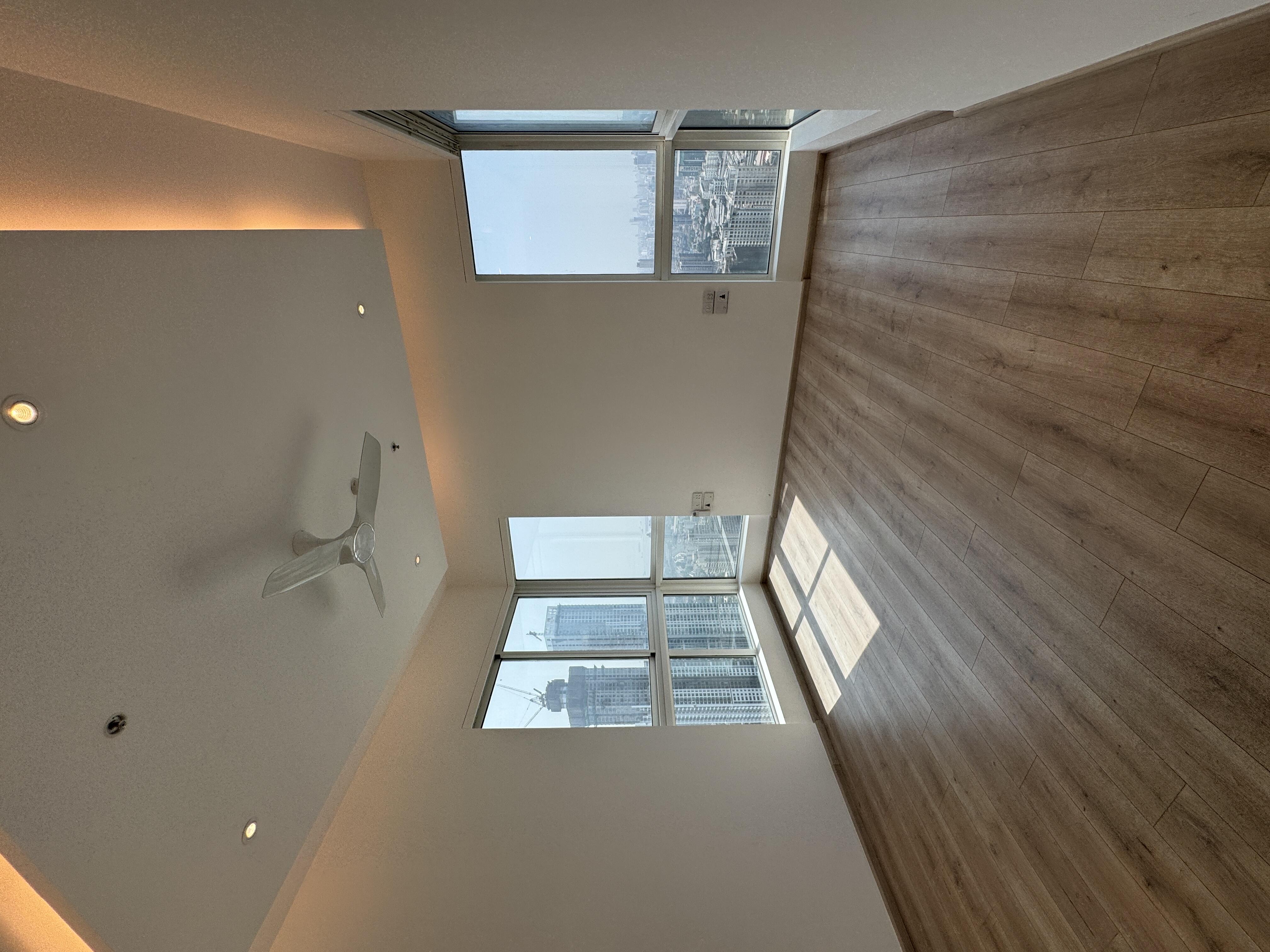 3 BHK Apartment For Sale in K Raheja Vivarea