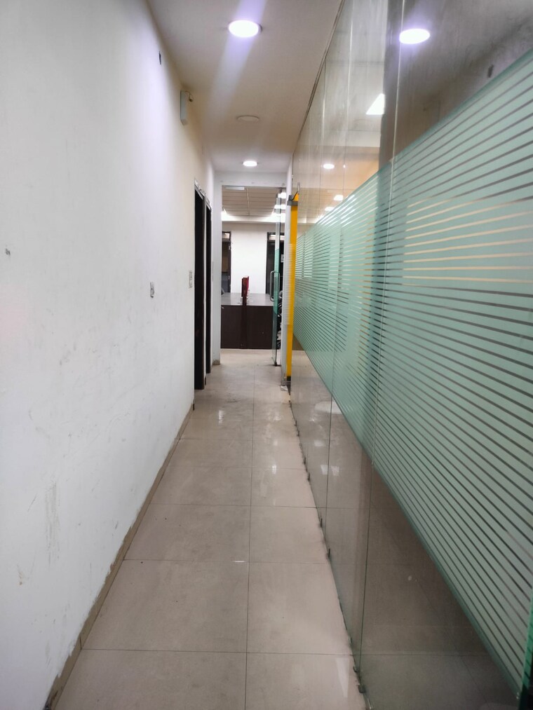 undefined, sector 2 Commercial Office Space 2500 Sq.Ft. In Sector 2 Noida 9628787
