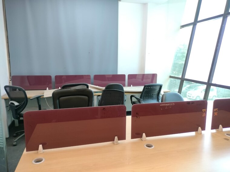 Team Area, sector 2 Commercial Office Space 2500 Sq.Ft. In Sector 2 Noida 9628787