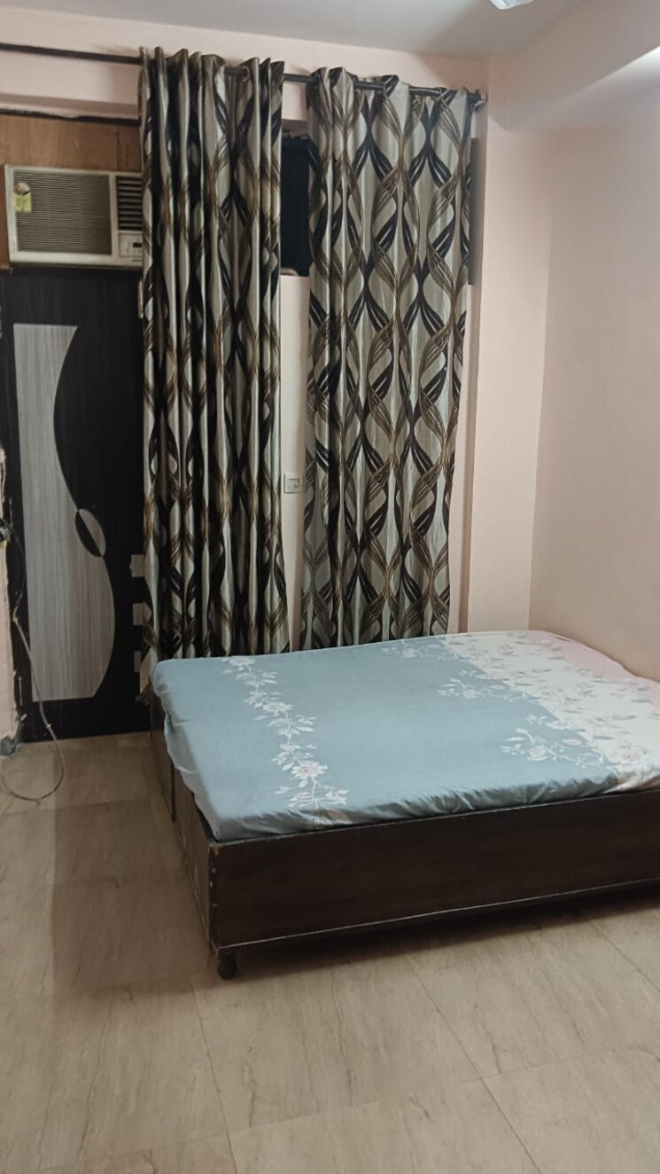 Bedroom, rwa-residential-society 1 Bedroom 750 Sq.Ft. Builder Floor In Sector 40 Gurgaon 9628949
