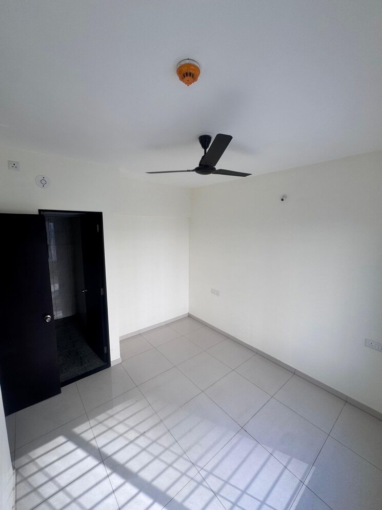 Room, kolte-patil-life-republic-r-10 2 Bedroom 650 Sq.Ft. Apartment In Hinjewadi Pune 9628793