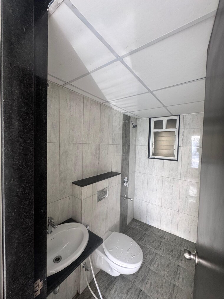 Bathroom, kolte-patil-life-republic-r-10 2 Bedroom 650 Sq.Ft. Apartment In Hinjewadi Pune 9628793