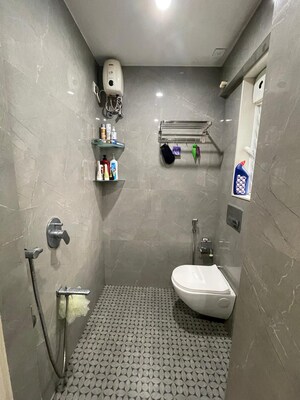 Bathroom in 6+ BHK Builder Floor at Sector 46 – for Rent