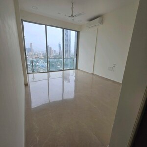 Room in 3 BHK Apartment at Kohinoor Square Altissimo, Dadar West – for Sale