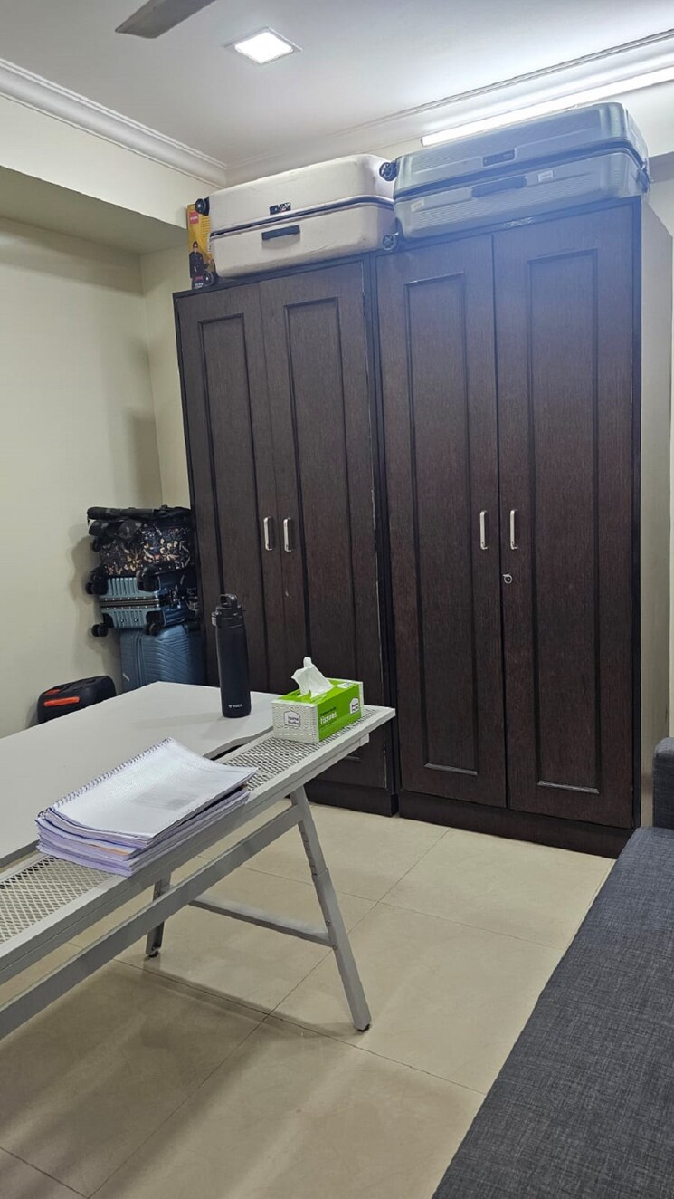 Bedroom, bandra west 2 Bedroom 700 Sq.Ft. Apartment In Bandra West Mumbai 9628970