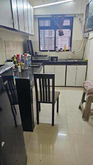 Team Area in 2 BHK Apartment at Bandra West – for Rent
