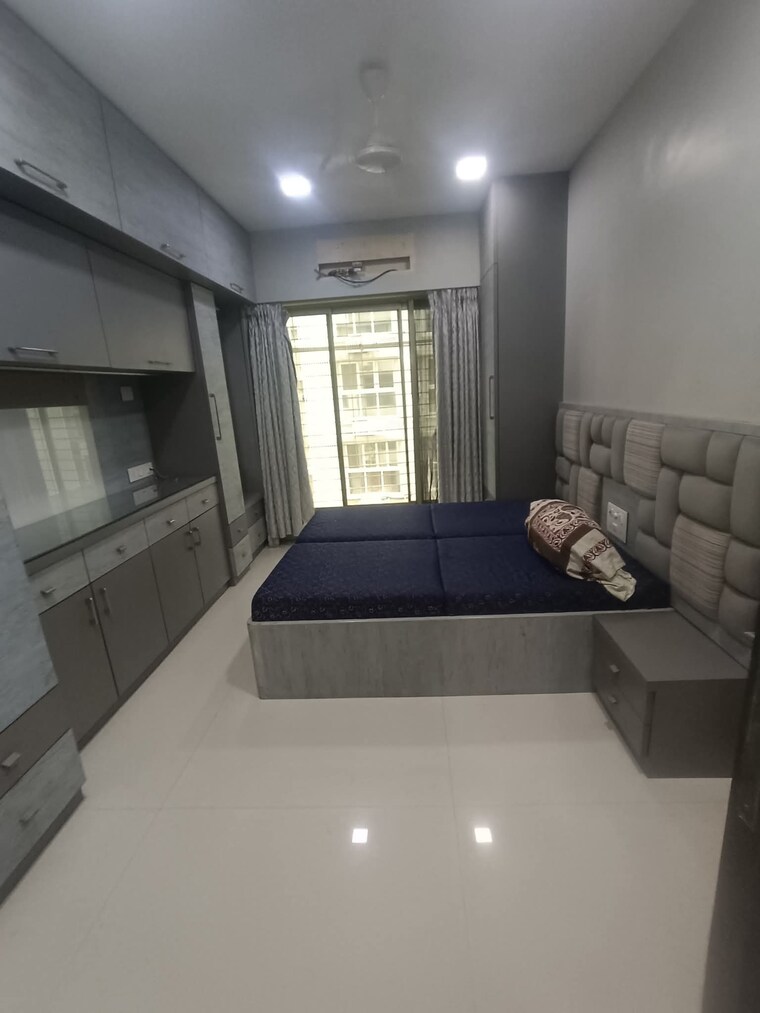 Room, andheri west 2 Bedroom 725 Sq.Ft. Apartment In Andheri West Mumbai 9628984