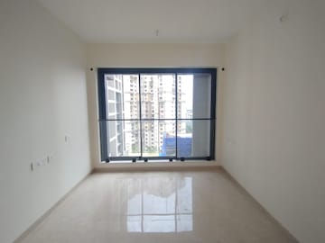 Room in 2 BHK Apartment at Dosti Eastern Bay Phase 2, Wadala – for Sale