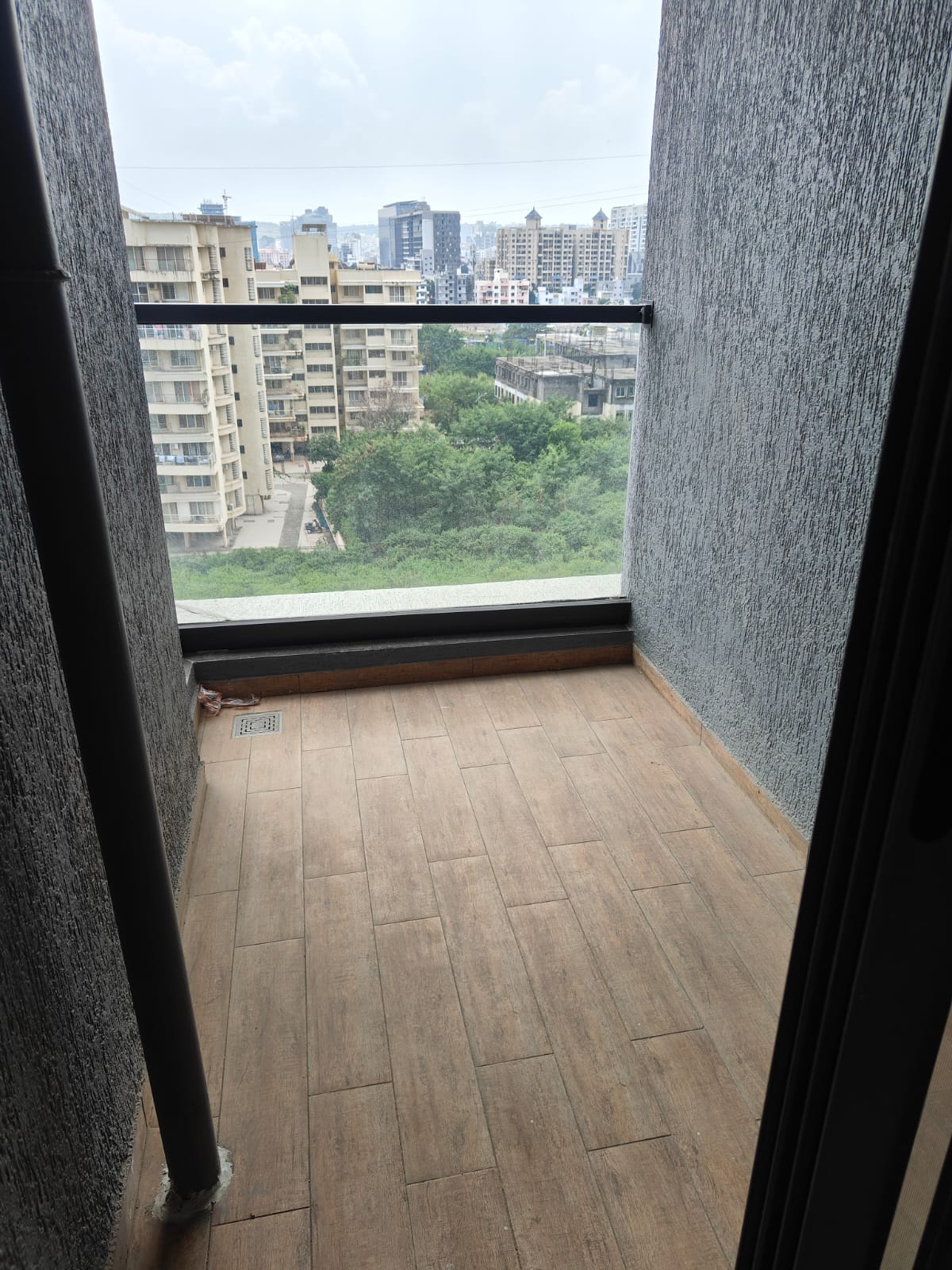 3 BHK + Servant Room 1500 Sq.Ft. Apartment in RK Majestic