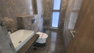 Bathroom in 4 BHK Apartment at Prestige Jasdan Classic, Mahalaxmi – for Sale