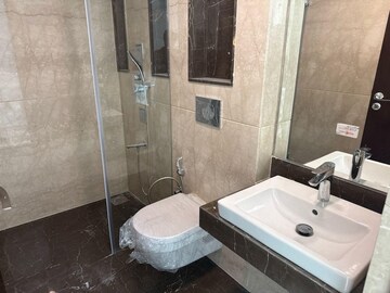 Bathroom in 4 BHK Apartment at Lokhandwala Minerva Mahalaxmi, Mahalaxmi – for Sale