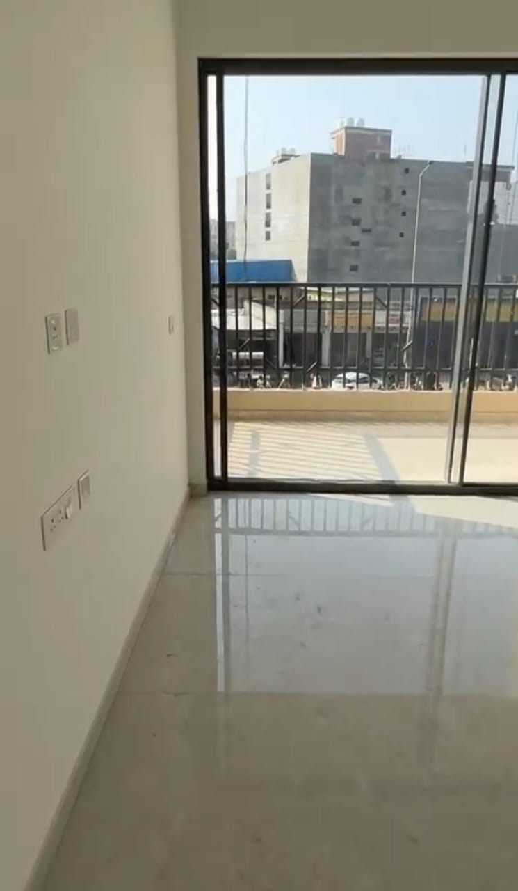 3 BHK + Study Room Apartment For Sale in Arihant One