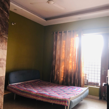 Bedroom in 3 BHK Villa at Sector 23 – for Rent