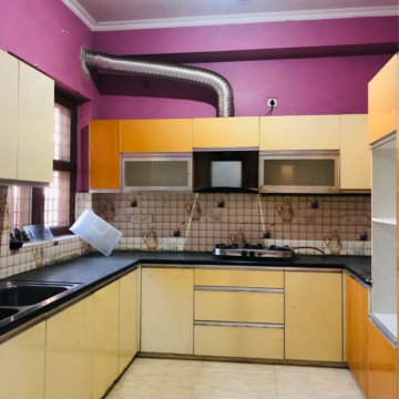 Kitchen in 3 BHK Villa at Sector 23 – for Rent