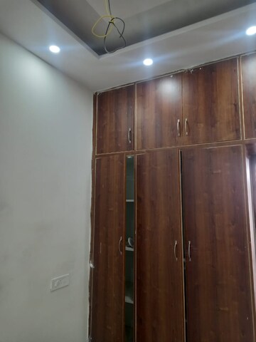 Furnished Amenities in 2 BHK Builder Floor at Sector 115 – for Sale