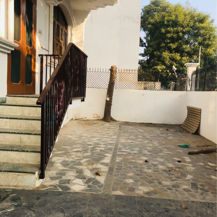 Balcony, sector 23 3.5 Bedroom 2000 Sq.Ft. Villa In Sector 23 Gurgaon 9629541