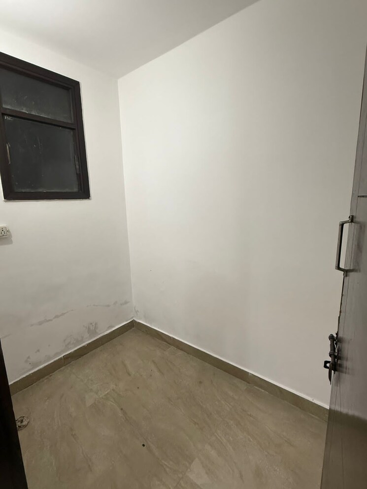 Room, saket 1 Bedroom 450 Sq.Ft. Builder Floor In Saket Delhi 9629529