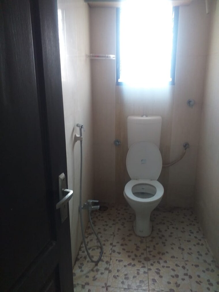 Bathroom, parande-woods 2 Bedroom 1000 Sq.Ft. Apartment In Dhanori Pune 9629527