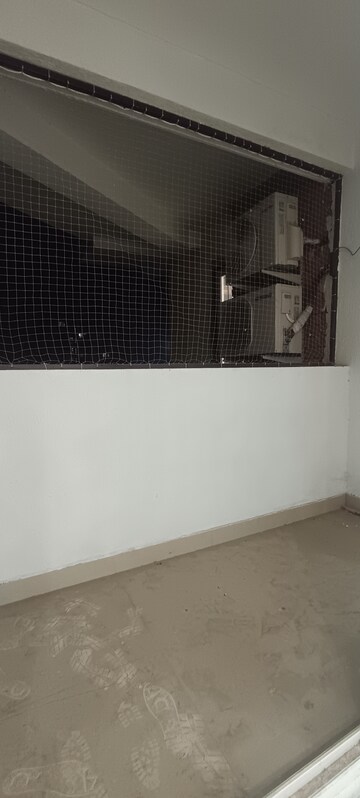 Room in 3 BHK Apartment at Vasant Kunj – for Rent