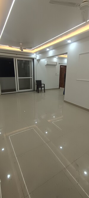 Furnished Amenities in 3 BHK Apartment at Vasant Kunj – for Rent
