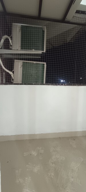 Room in 3 BHK Apartment at Vasant Kunj – for Rent