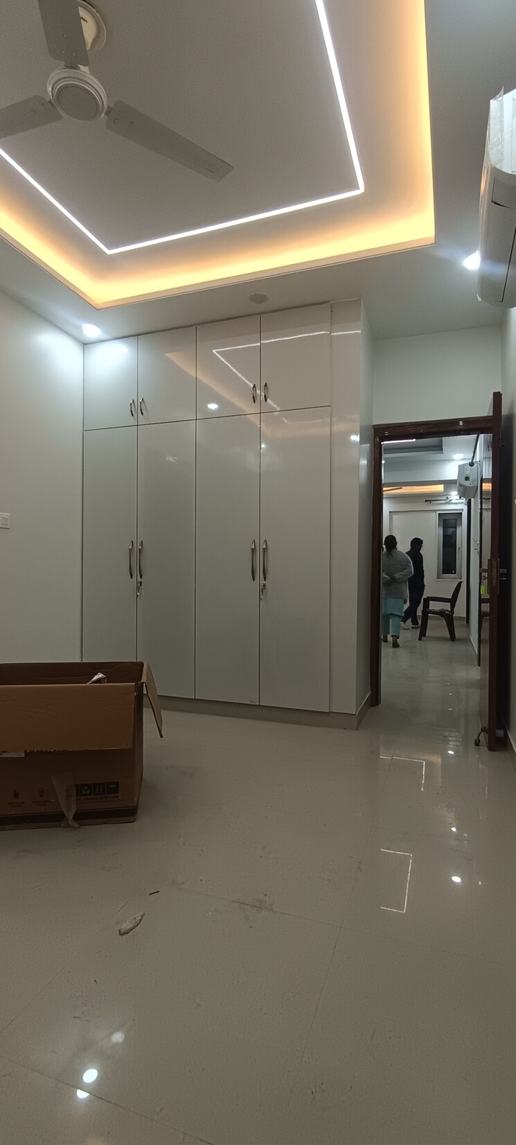 Room, vasant kunj 3 Bedroom 1800 Sq.Ft. Apartment In Vasant Kunj Delhi 9629576