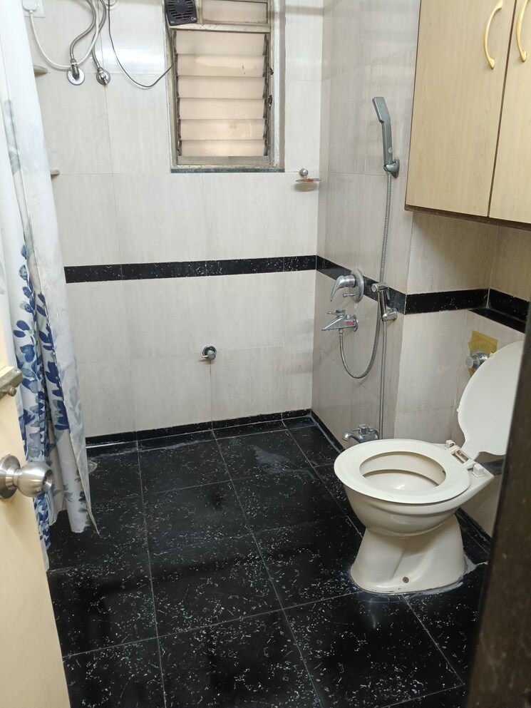Bathroom, akruti-nova-a-wing-chs-ltd 2 Bedroom 1120 Sq.Ft. Apartment In Andheri East Mumbai 9629560