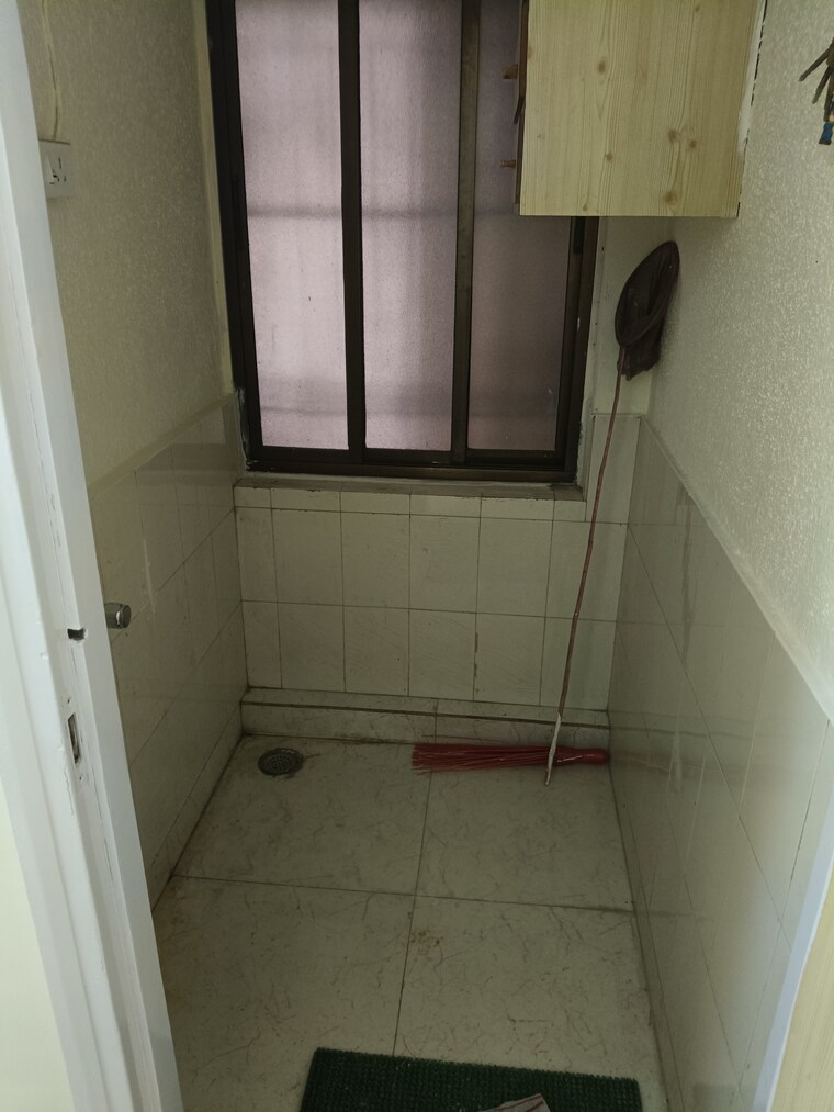 Bathroom, akruti-nova-a-wing-chs-ltd 2 Bedroom 1120 Sq.Ft. Apartment In Andheri East Mumbai 9629560