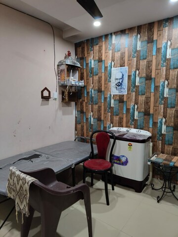 Team Area in 1 BHK Builder Floor at Lajpat Nagar 4 – for Rent