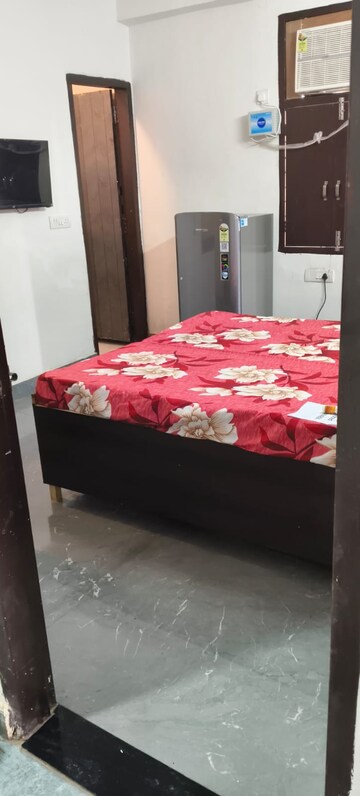 1 RK Builder Floor For Rent in Sector 67