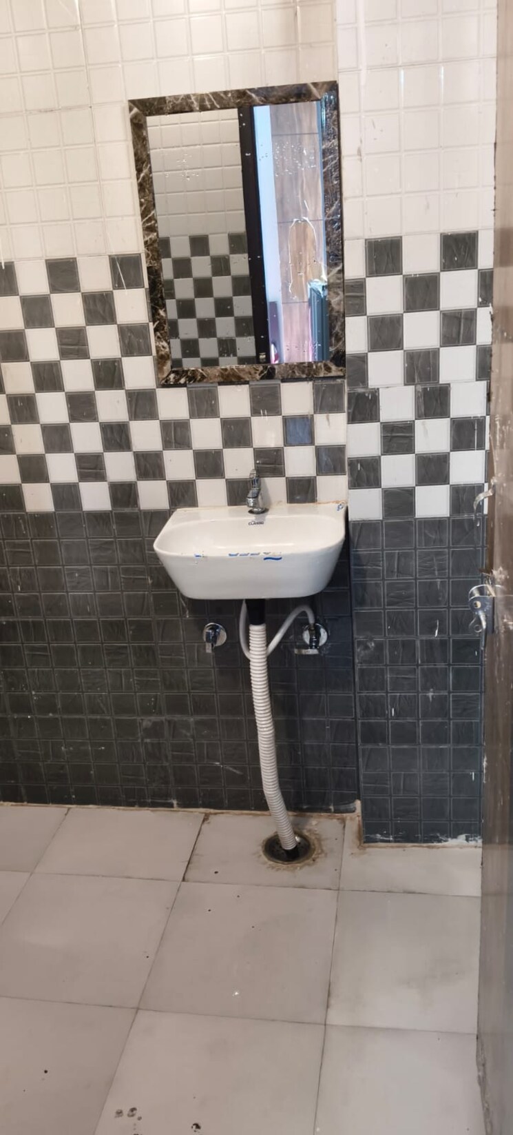 Bathroom, sector 67 1 RK 500 Sq.Ft. Builder Floor In Sector 67 Gurgaon 9629889