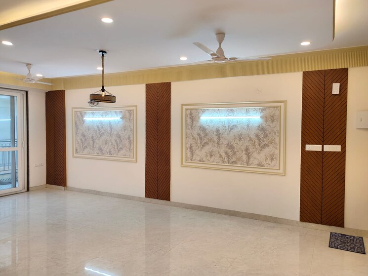 Room, sector 19b dwarka 3 Bedroom 2000 Sq.Ft. Apartment In Sector 19b Dwarka Delhi 9629892