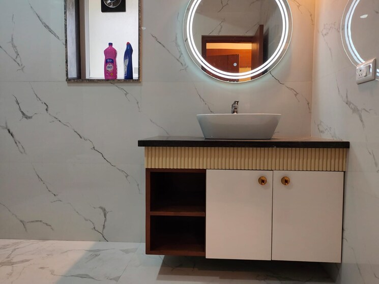 Bathroom, sector 19b dwarka 3 Bedroom 2000 Sq.Ft. Apartment In Sector 19b Dwarka Delhi 9629892