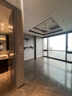 Room in 4 BHK Apartment at Lodha The Park, Worli – for Sale