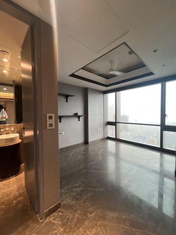 Room in 4 BHK Apartment at Lodha The Park, Worli – for Sale