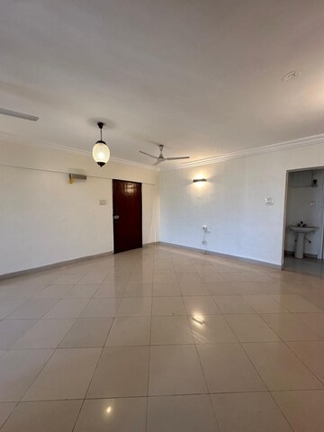 Room in 3 BHK Apartment at Siddharth Ganga Tower, Kalyani Nagar – for Rent