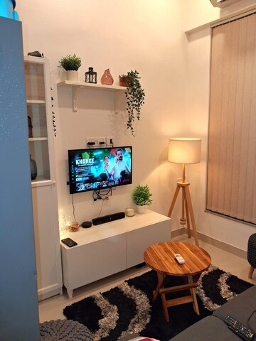 Furnished Amenities in 1 BHK Apartment at Acres Avyan, Malad West – for Sale