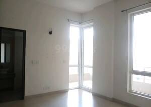 Room in 3.5 BHK Apartment at One Indiabulls Thane, Pokhran Road No Two – for Rent