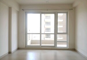 Room in 3.5 BHK Apartment at One Indiabulls Thane, Pokhran Road No Two – for Rent
