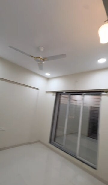 Room in 1 BHK Apartment at Re Form Delta House, Goregaon East – for Rent