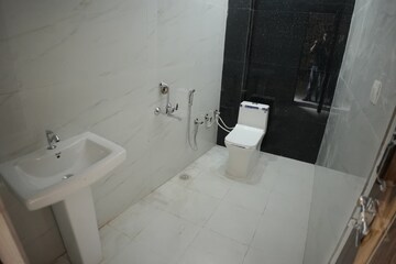 Bathroom in 3 BHK Independent House at Sahastradhara – for Sale