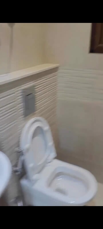 Master Bedroom in 3 BHK Builder Floor at Lajpat Nagar 4 – for Rent