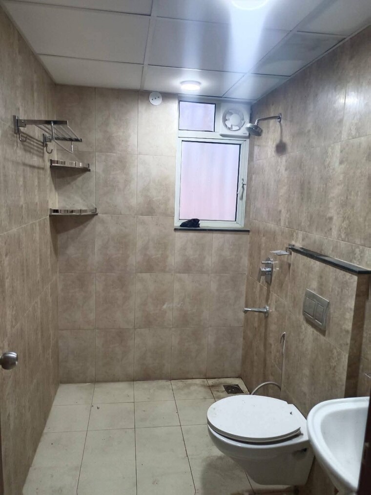 Bathroom, shapoorji-pallonji-joyville-phase-2 3 Bedroom 1692 Sq.Ft. Apartment In Sector 102 Gurgaon 9630245