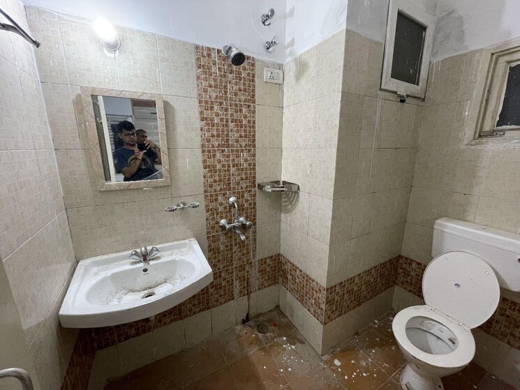 Bathroom, gomti nagar Pg For Boys & Girls In Gomti Nagar 9630262