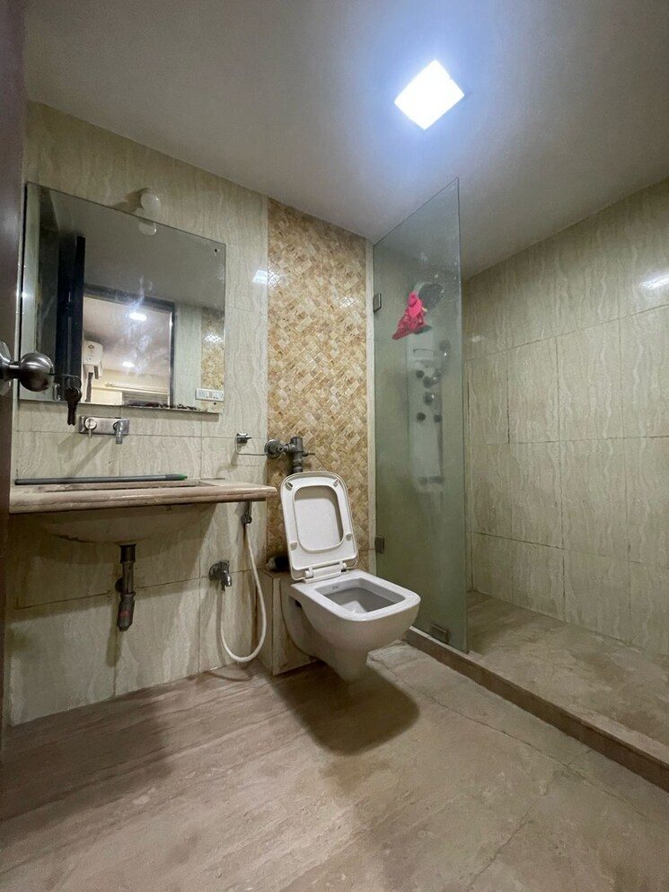 Bathroom, shrishti-synchronicity 3 Bedroom 1400 Sq.Ft. Apartment In Chandivali Mumbai 9630244