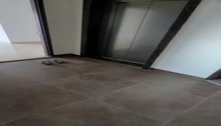 Room, kandivali west 2 Bedroom 646 Sq.Ft. Apartment In Kandivali West Mumbai 9630274