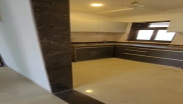 Furnished Amenities in 2 BHK Apartment at Kandivali West – for Rent