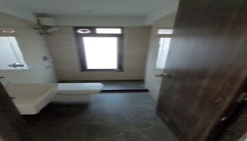 Room in 2 BHK Apartment at Kandivali West – for Rent