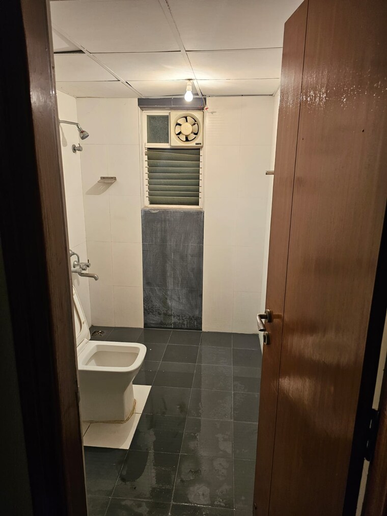 Bathroom, amoda-valmark 3 Bedroom 1850 Sq.Ft. Apartment In Bannerghatta Road Bangalore 9630292